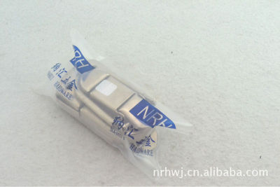 納匯箱扣鎖 優質五金配件，保障箱包安全與耐用